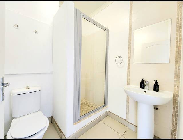 2 BEDROOM APARTMENT FOR SALE IN HONEYDEW